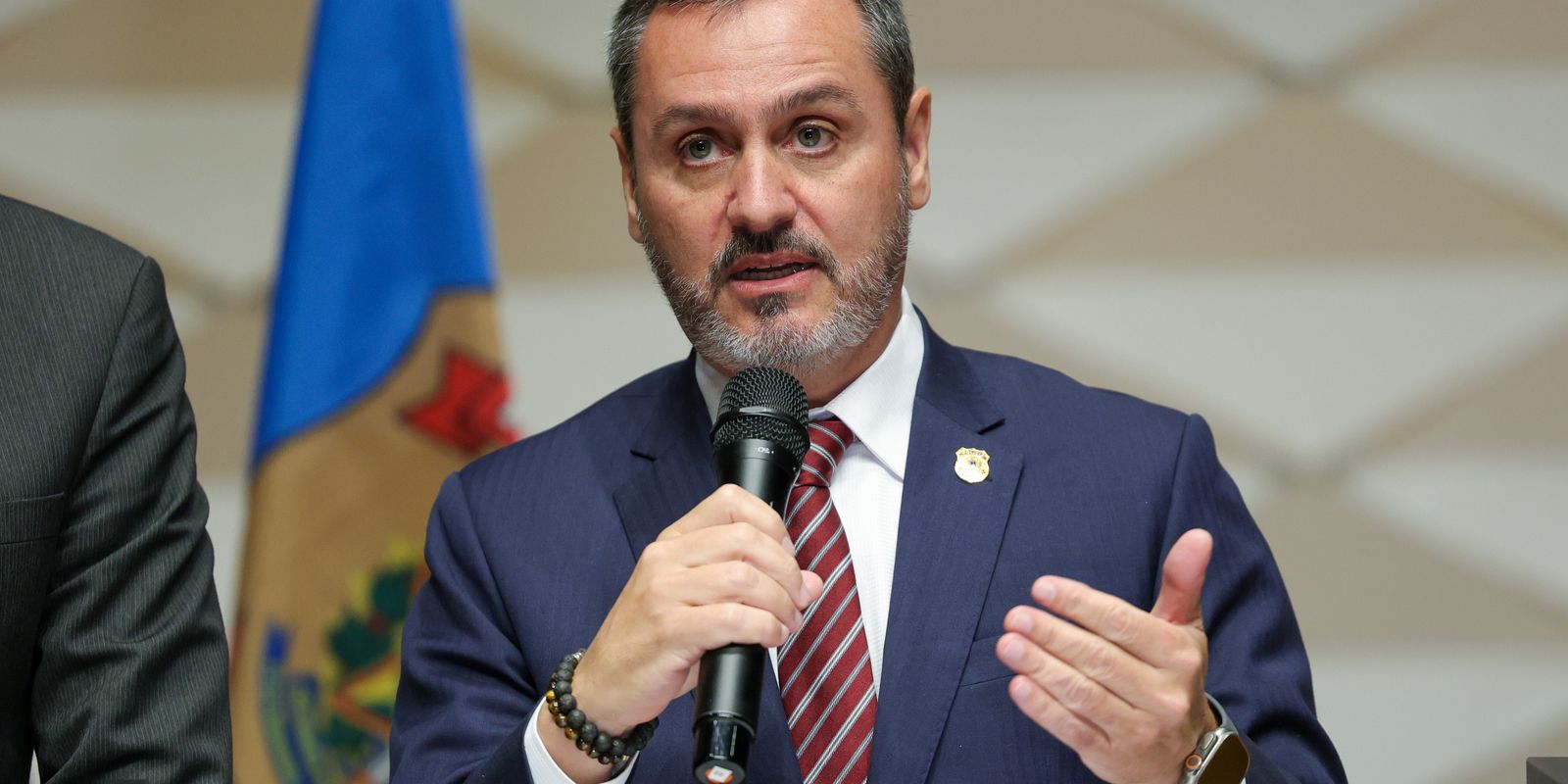 André Mendonça afasta Andrei Rodrigues do comando da Polícia Federal