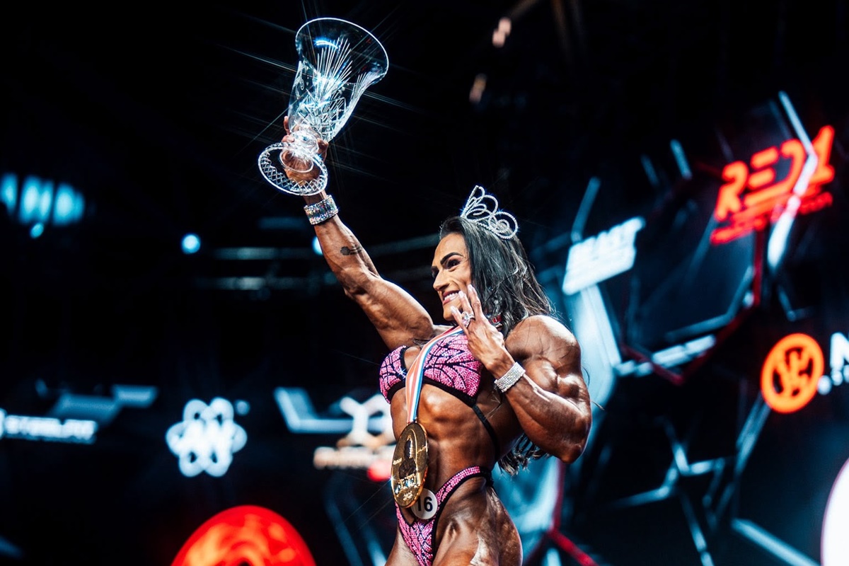 Brasileira Natalia Coelho conquista o tricampeonato da Women's Physique