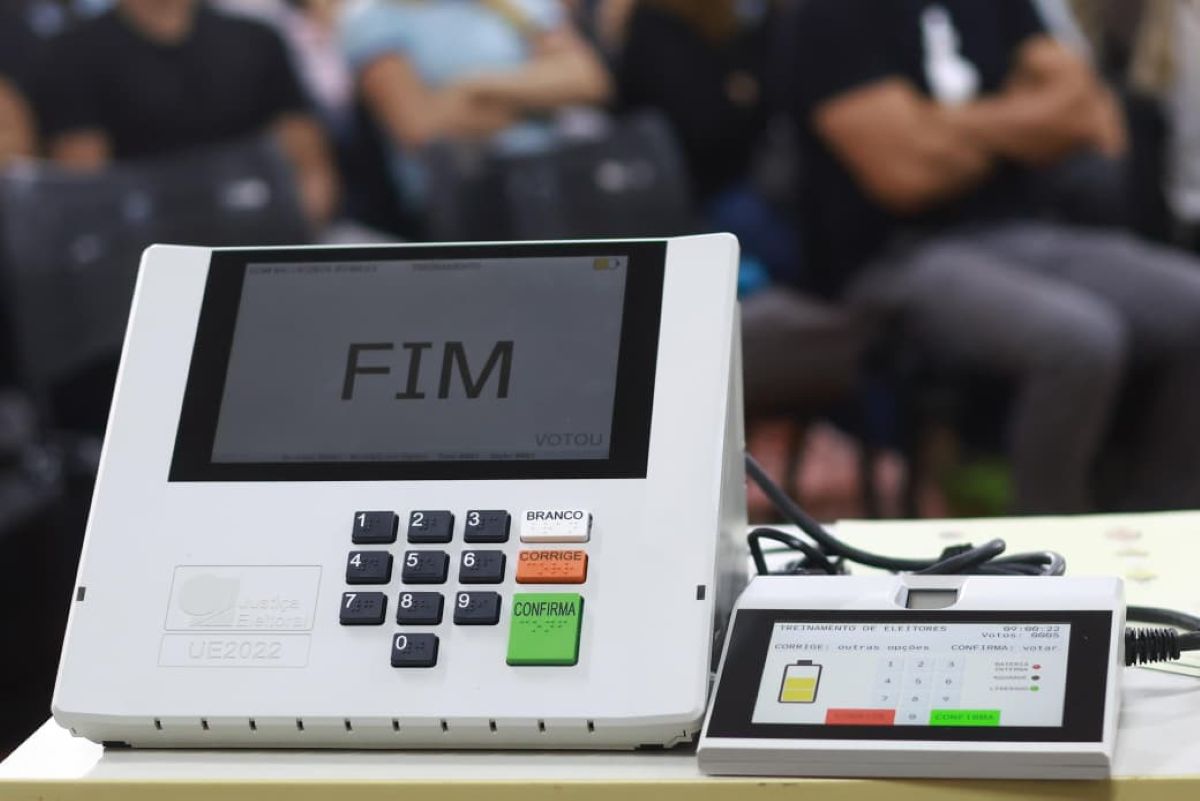 Propaganda eleitoral no rádio e TV encerra nesta quinta-feira (1)