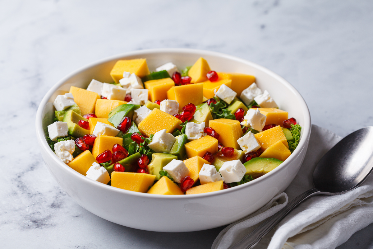 Salada de manga é receita prática e refrescante