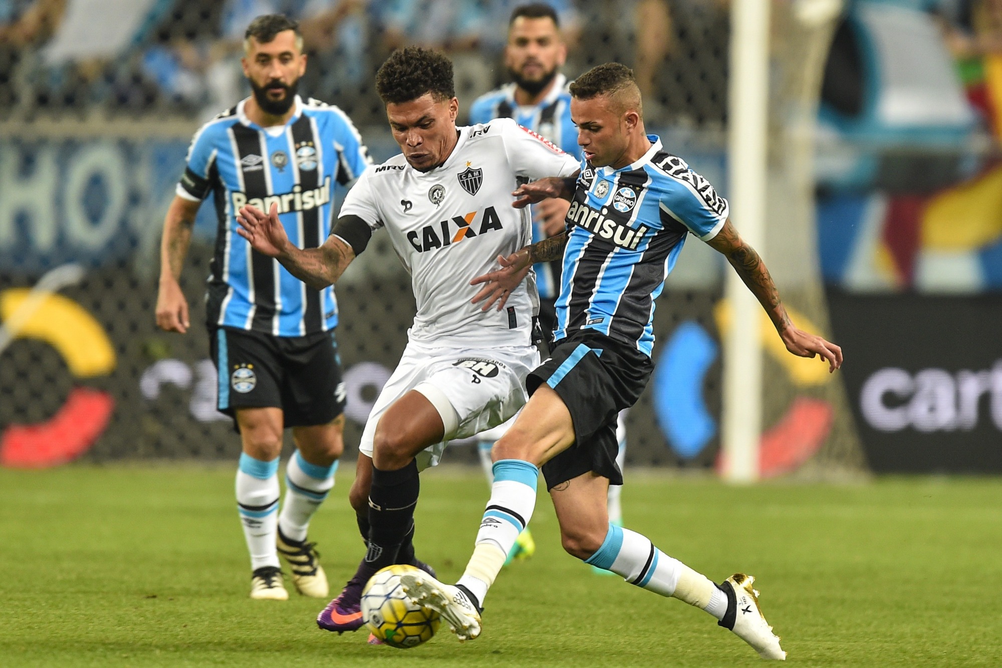 Atlético-MG e Grêmio reeditam decisão histórica na semifinal da Copa do Brasil
