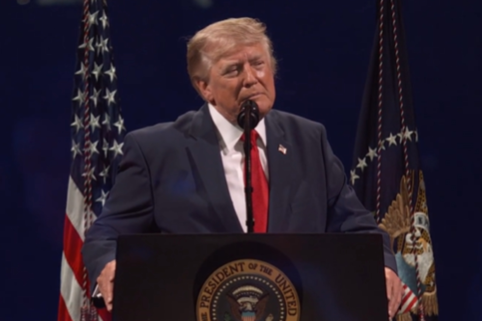 Donald Trump promete US$ 5 mil por adulto caso republicanos vençam eleições