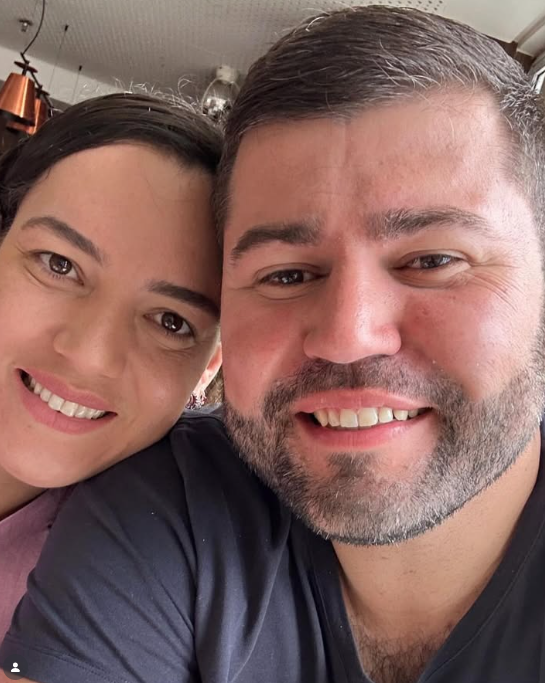 Viúva de Amilton Filho, Ana Caroline Guimarães assume candidatura na reta final