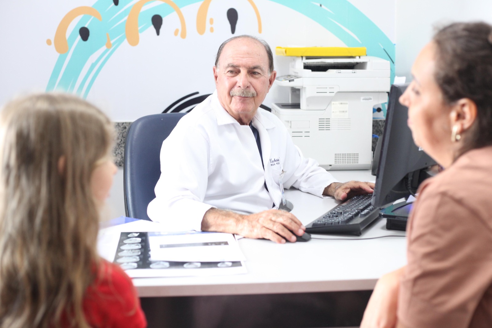 Zacharias Calil quer buscar recursos para hospitais em Goiás e no Entorno