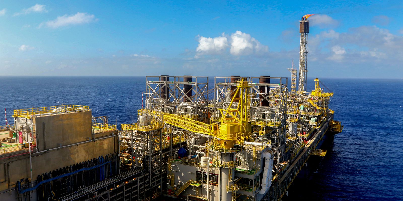Novo leilão da ANP oferta mais de 320 blocos de petróleo nesta quarta