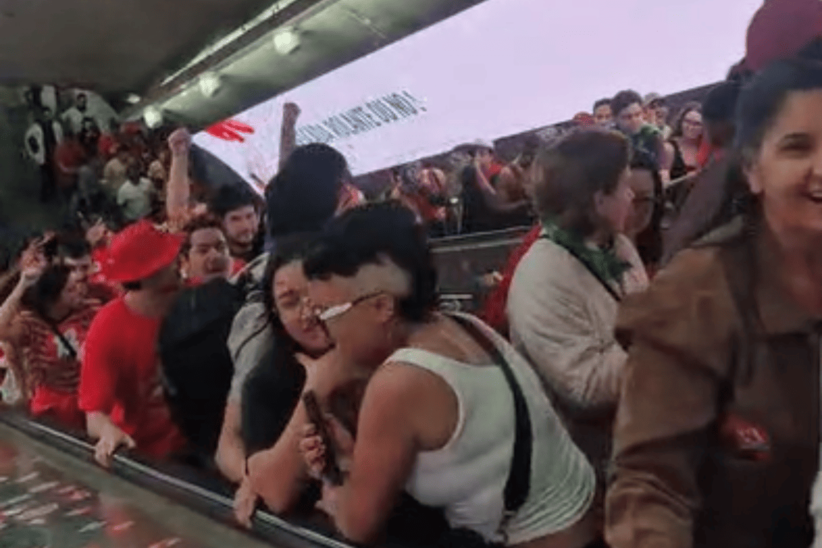 Apoiadores de Lula sofrem com spray de pimenta na Avenida Paulista