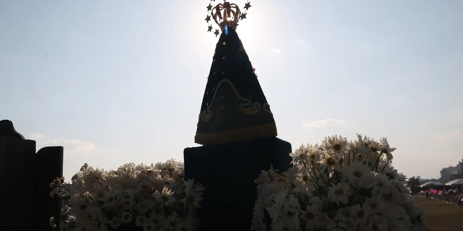 Arcebispo de aparecida clama por paz, desarmamento e combate à fome