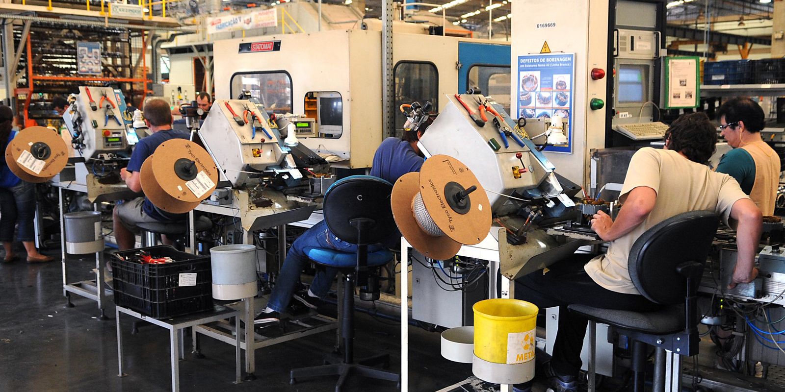 Atividade econômica avança 0,3% em agosto com alta do ibc-br