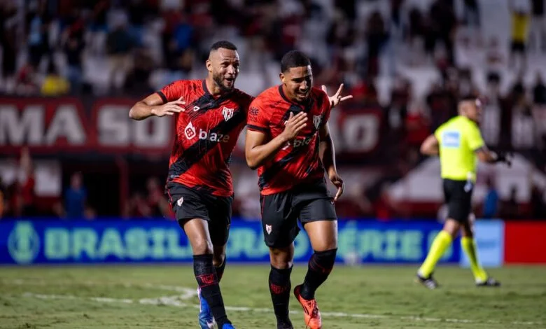Atlético-GO enfrenta o CRB fora de casa em duelo direto pelo G-6 da Série B