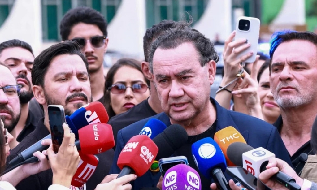 Augusto Cury declara apoio a Flávio Bolsonaro no segundo turno das eleições