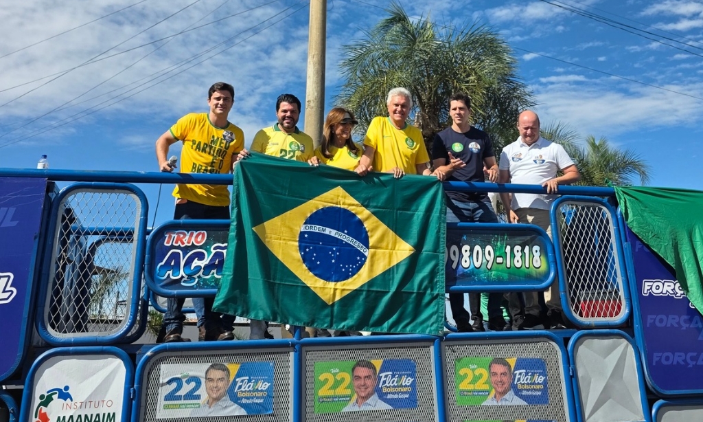 Carreata em Luziânia mobiliza milhares de veículos para Flávio Bolsonaro