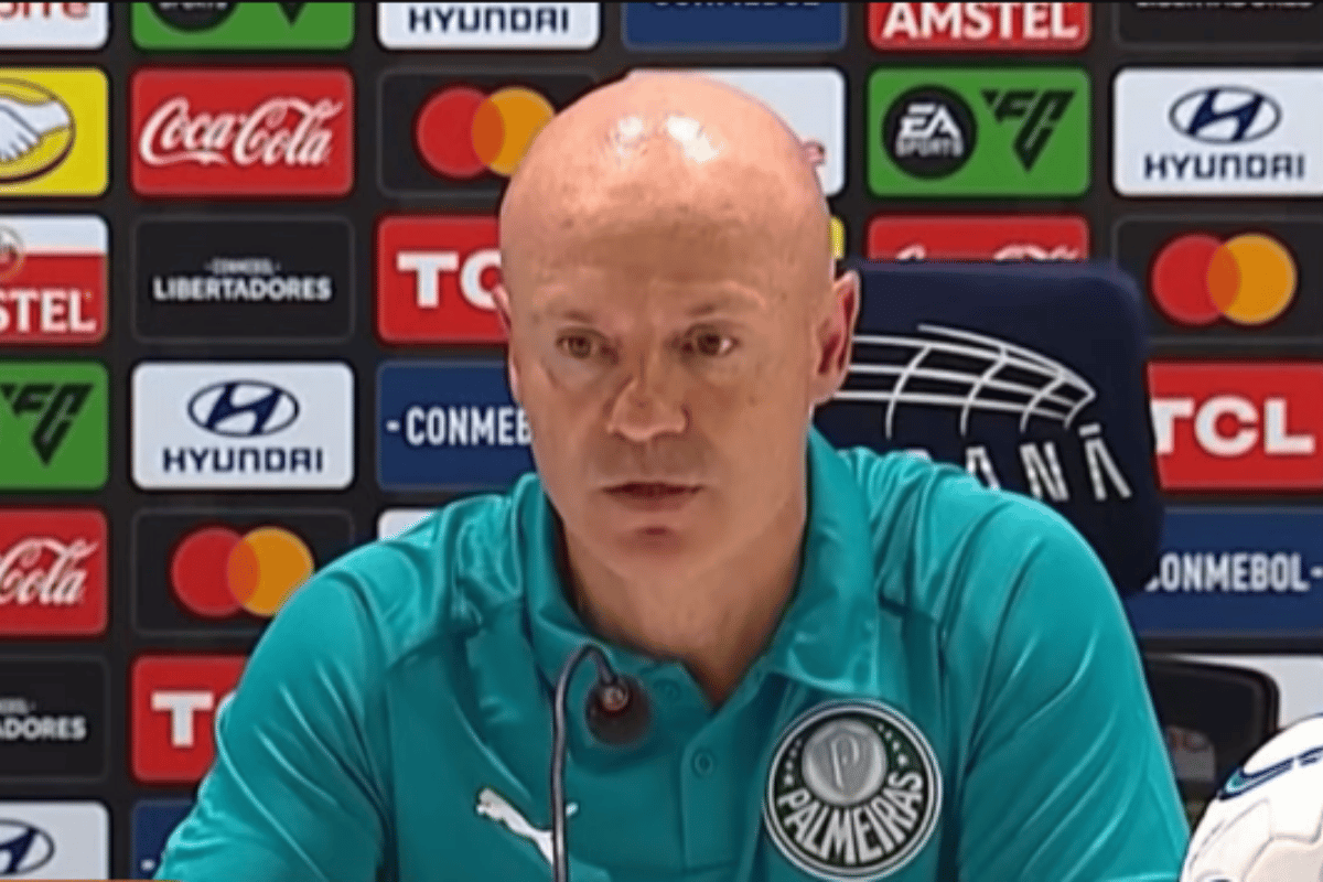 Castanheira elogia postura do Palmeiras mas lamenta gol sofrido no fim