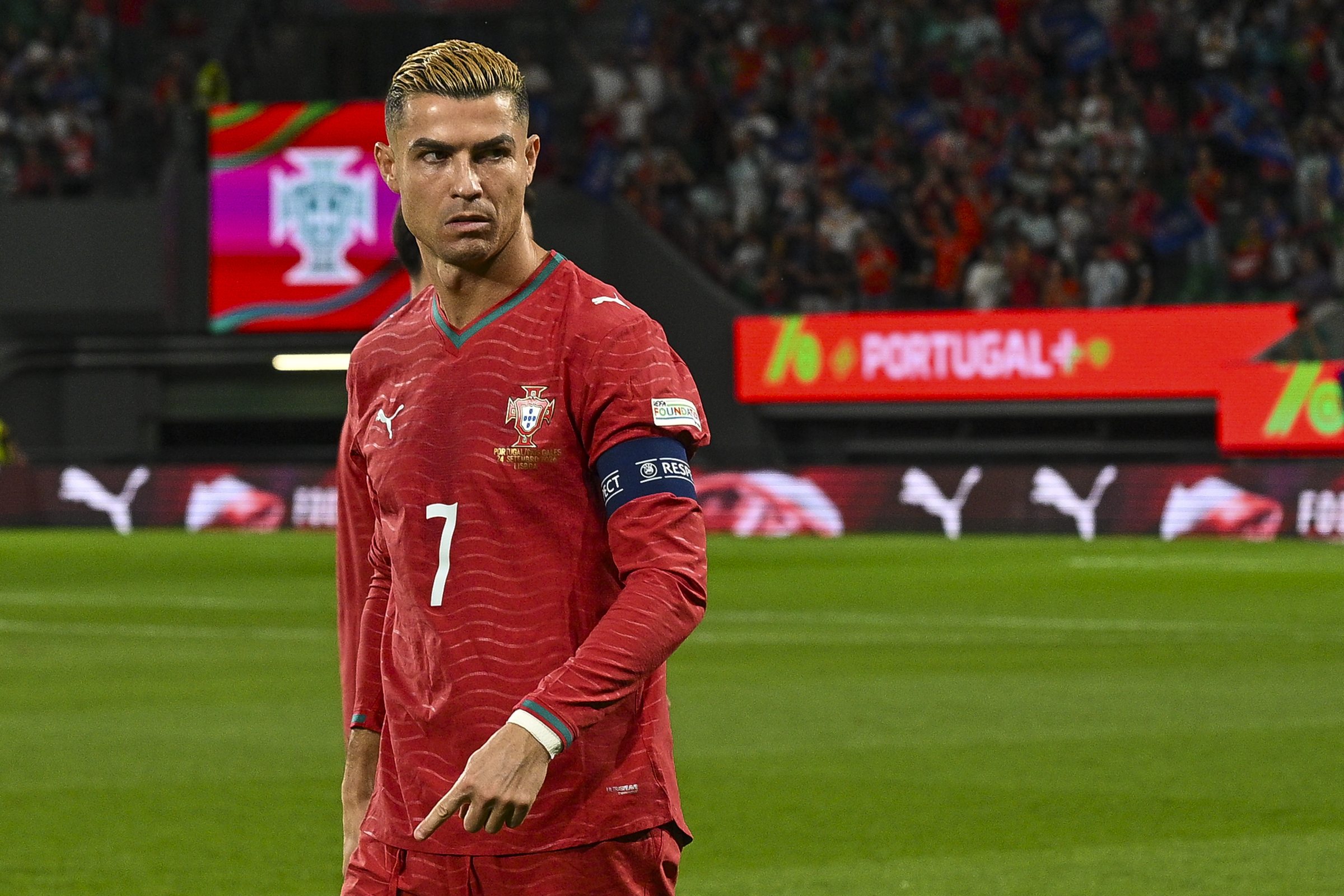 Cristiano Ronaldo é suspenso da seleção portuguesa após atrito