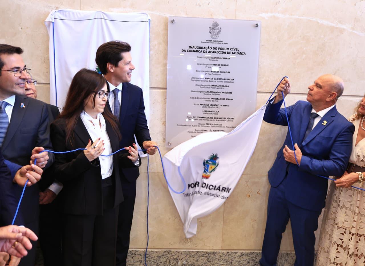 Governador inaugura o novo Fórum Cível de Aparecida de Goiânia