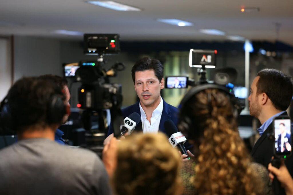 Daniel Vilela reassume governo de Goiás e define metas para o mandato