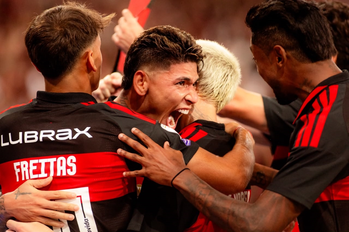Flamengo divulga relacionados para semifinal contra o River Plate