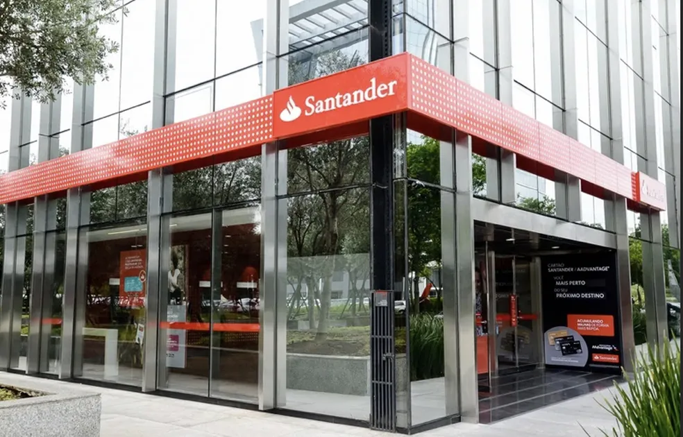 Funcionária de banco presa em SP suspeita de desviar R$ 2,1 milhões