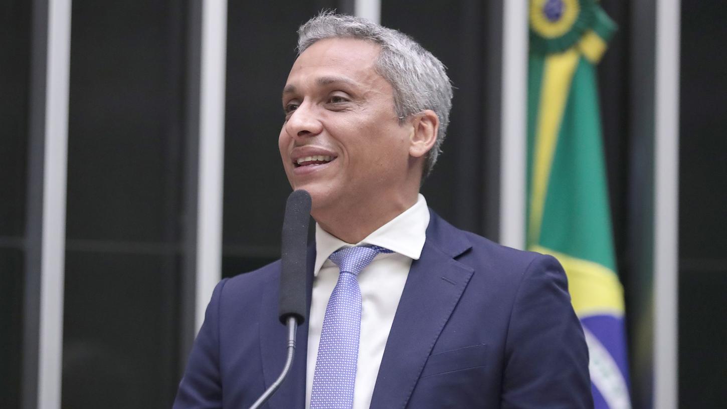 Gustavo Gayer se consolida como uma das principais lideranças da direita em Goiás após vitória para o Senado