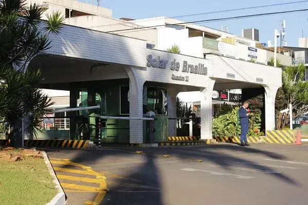 Discussão com PM gera prisão no DF em frente à casa de Jair Bolsonaro