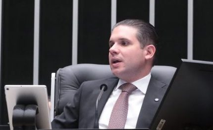 Hugo Motta diz que MP da medicina garante rigor e melhora na formação