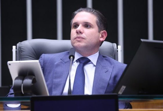 Novo limite para MEI é aprovado na Câmara com apoio de Hugo Motta
