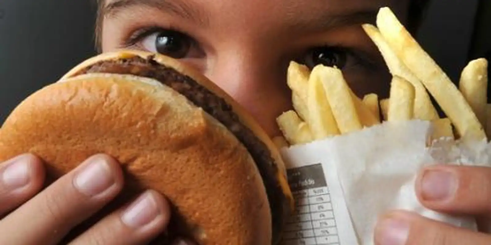 OMS lança diretrizes inéditas para combater a obesidade infantil no mundo