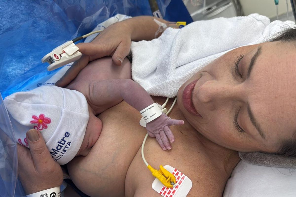 Outubro Rosa: mulher engravida e amamenta após câncer de mama