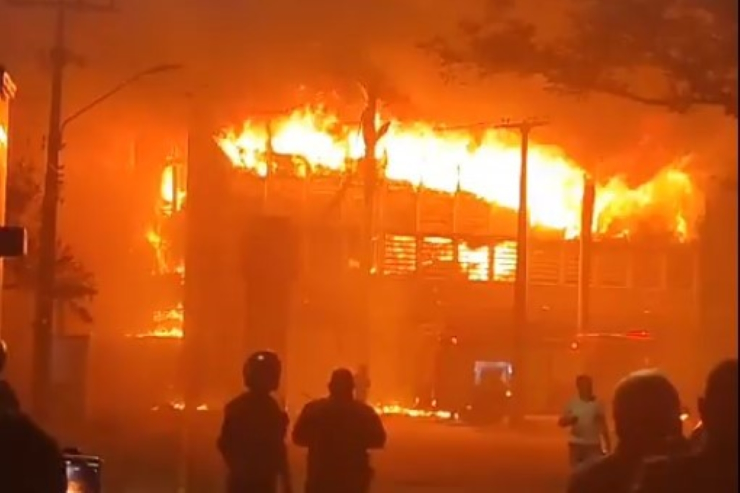 PF investigará as causas do incêndio na UFPE ocorrido na quarta-feira