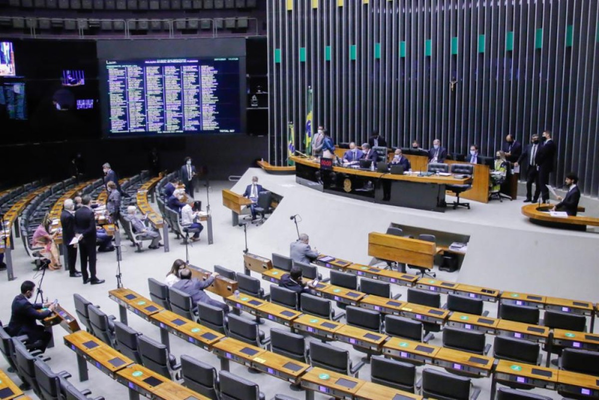 Bancada do PL se consolida na Câmara dos Deputados após eleger 121 parlamentares
