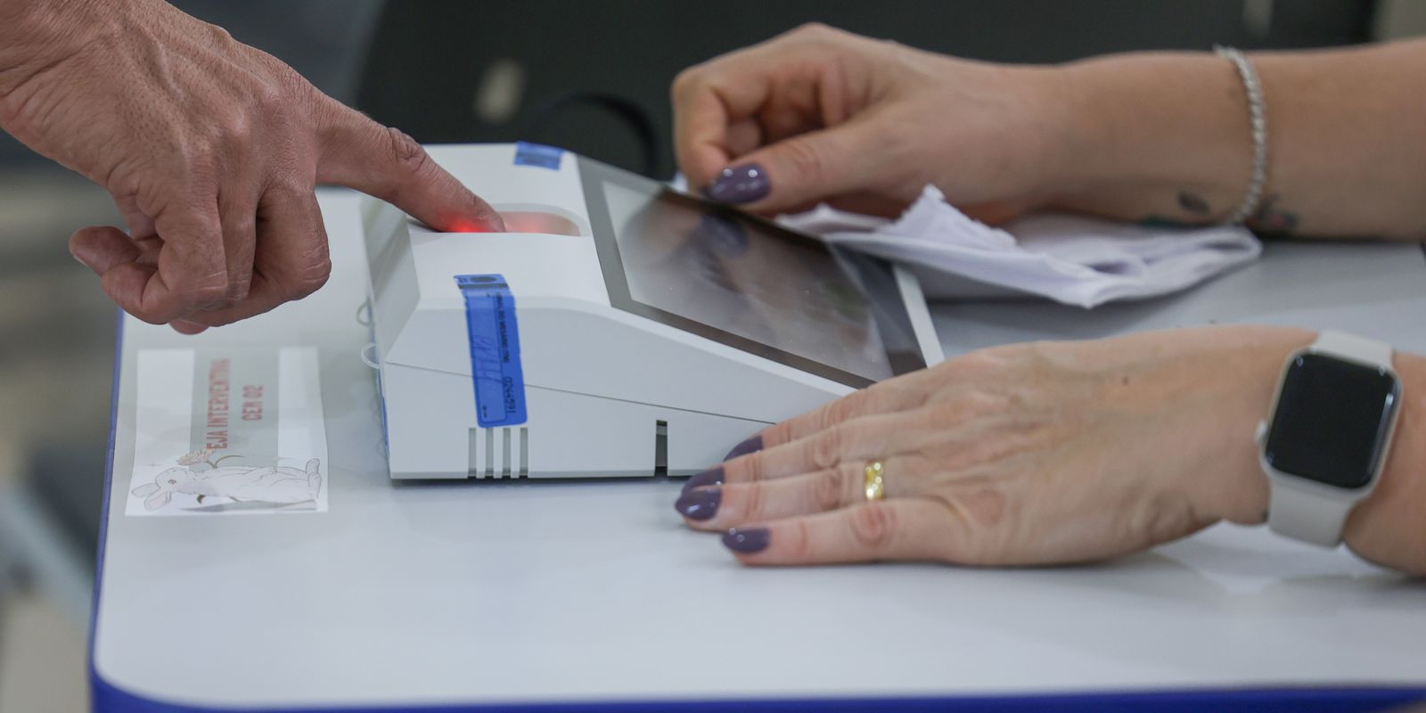 Eleitores de seis cidades aprovam transferência de distritos em plebiscito