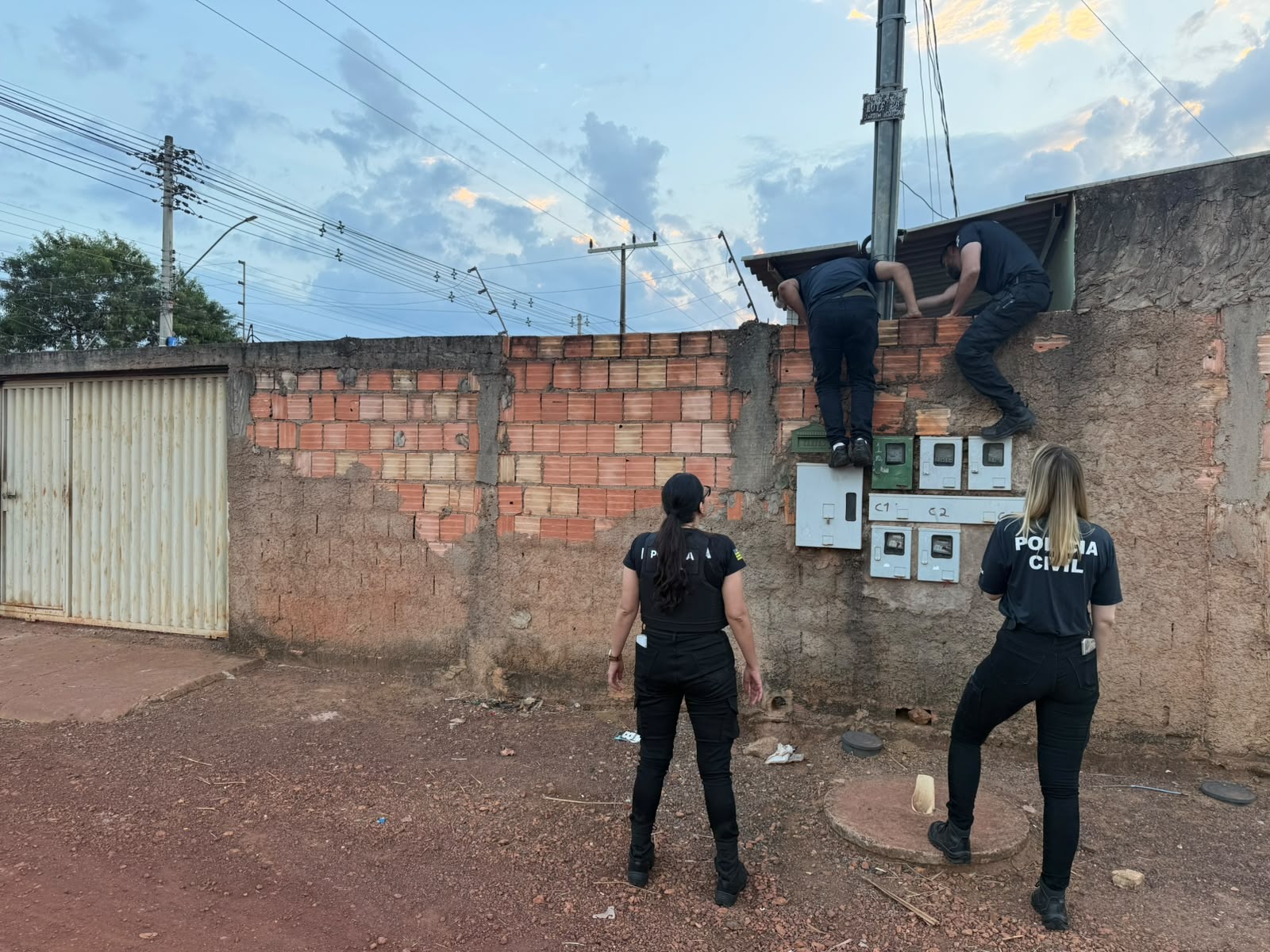Polícia Civil investiga golpe eletrônico em Luziânia e cumpre mandados