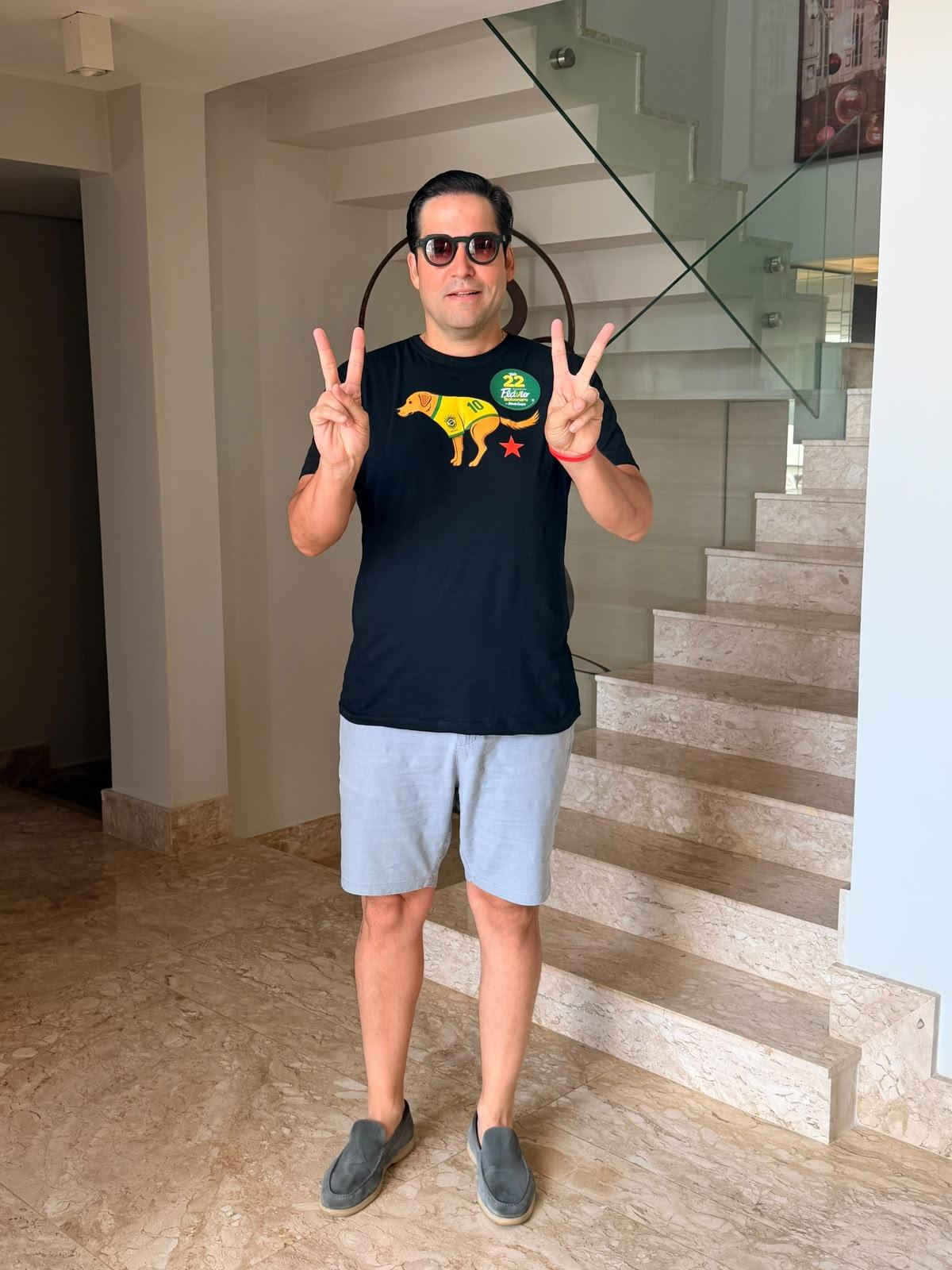 ROBÉRIO VOTANDO NO LAGO SUL