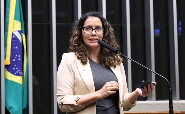 Projeto na Câmara garante licença médica para conselheiros tutelares
