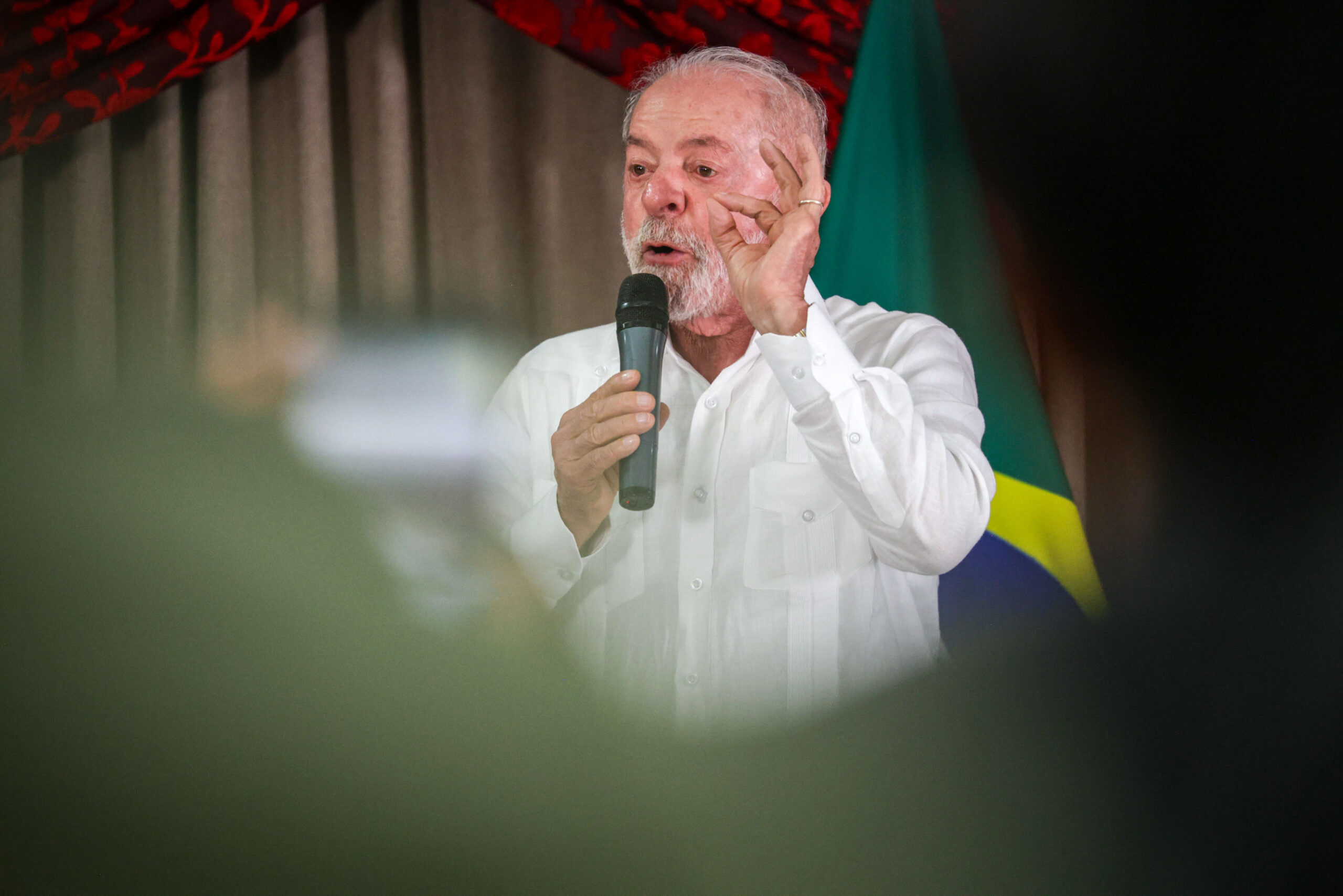 Quem Lula escalou para acompanhá-lo no debate presidencial da Band