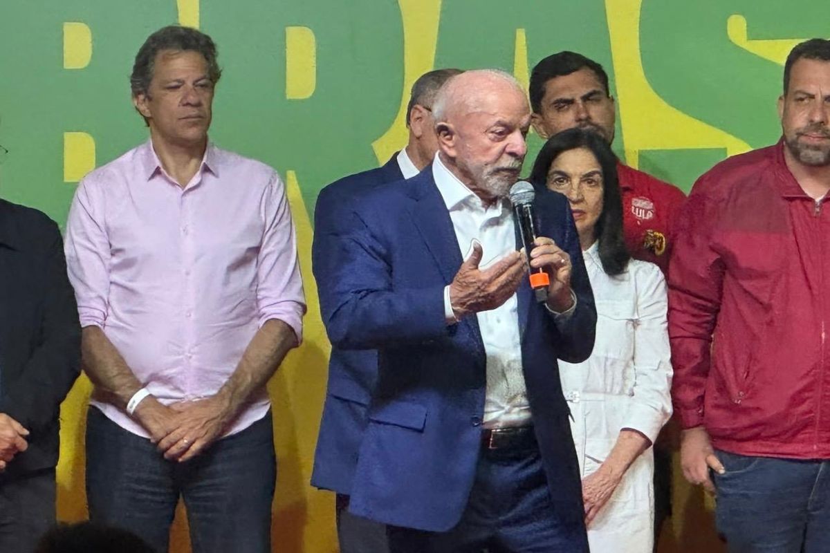 Lula lamenta derrota de Fernando Haddad e diz que o povo de São Paulo perdeu