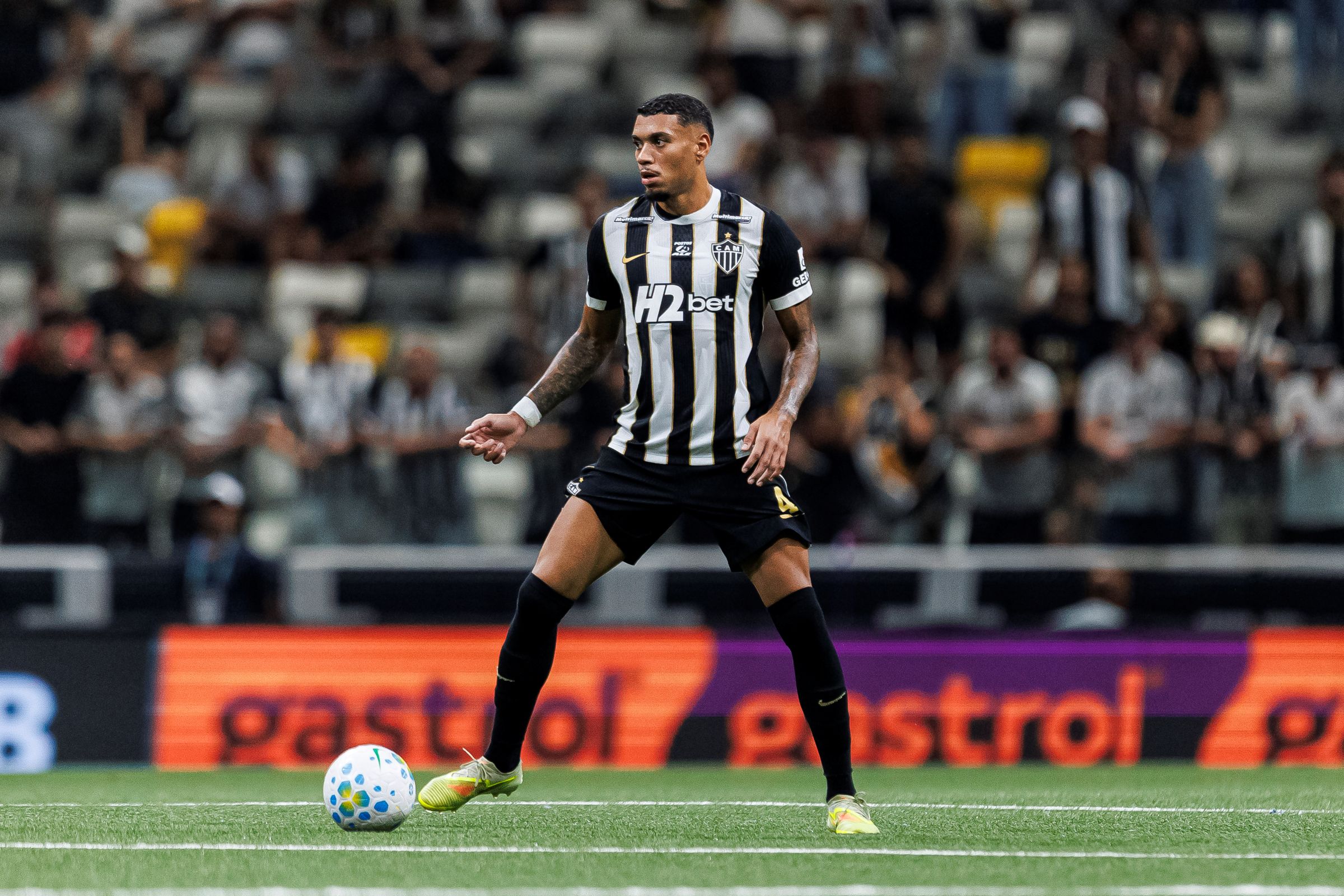 STJD aplica advertência a Ruan Tressoldi após confusão com Gabigol