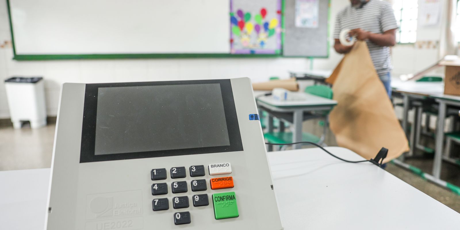 TRE-SP realiza troca de 52 urnas eletrônicas com falhas no estado