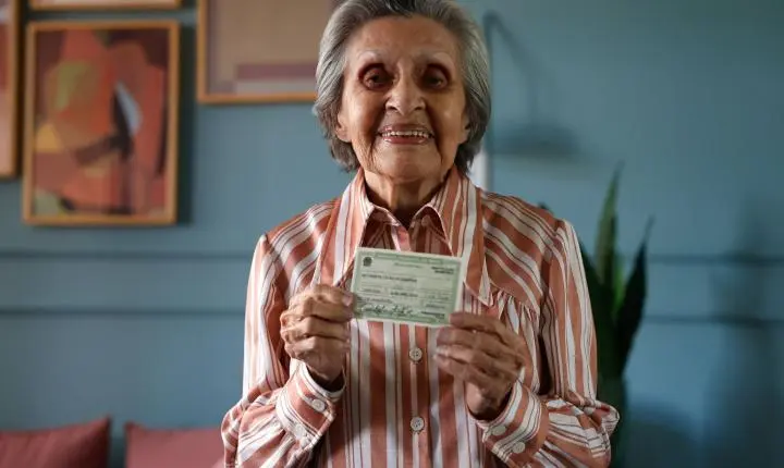 Abstenção de idosos com mais de 70 anos cai quase 10 pontos nas eleições