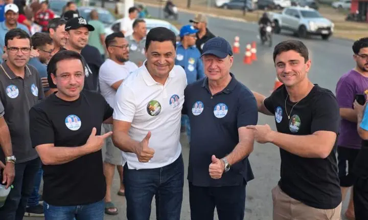 Adesivaço em Luziânia reúne milhares de veículos com Célio Silveira e Wilde Cambão