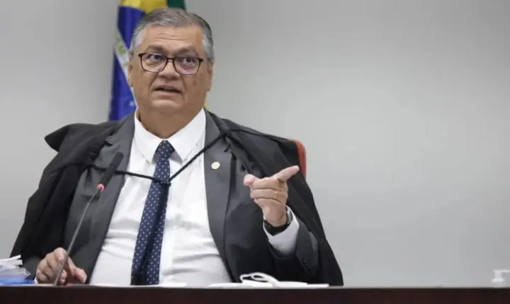 Flávio dino será presidente da república, afirma felipe camarão em podcast