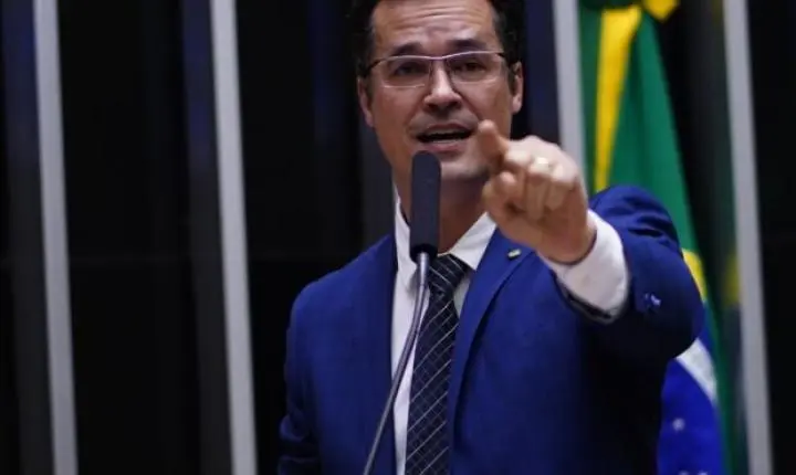 Ala do Novo no Paraná critica Zema por vídeo contra Flávio Bolsonaro