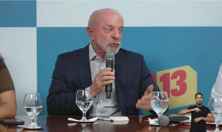 Aliados de Flávio acionam TSE por uso do Palácio da Alvorada por Lula