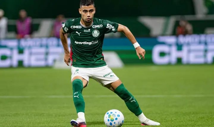 O pedido de desculpas e a expulsão de Andreas Pereira no Palmeiras