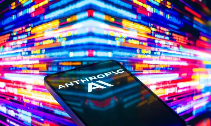 A inteligência artificial Claude invadiu três empresas em testes da Anthropic