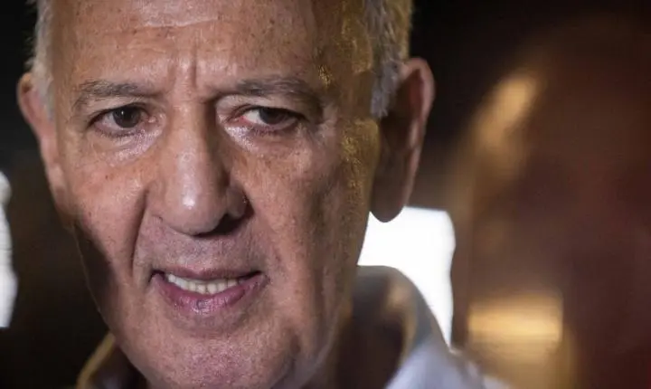 TRE-DF indefere candidatura de Arruda, mas ex-governador segue em campanha