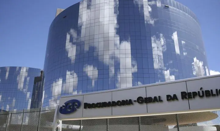 Associação de procuradores cobra moderação frente a crise no STF
