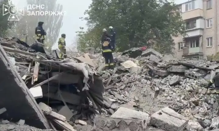 Ataques russos na Ucrânia deixam 12 mortos e dezenas de feridos