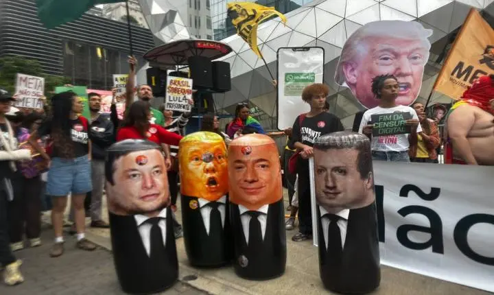 Protesto contra a Meta em São Paulo critica Flávio Bolsonaro e Trump