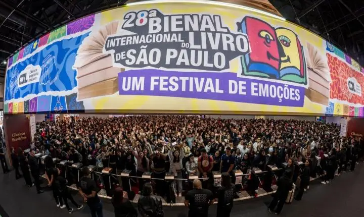 Bienal do Livro de São Paulo bate recorde histórico com 760 mil visitantes