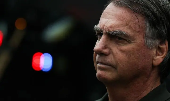 Jair Bolsonaro pede autorização ao STF para ir a consulta odontológica